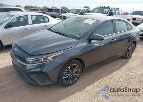 2022 Kia Forte Lxs z USA, uszkodzony, nr VIN 3KPF24AD6NE491654